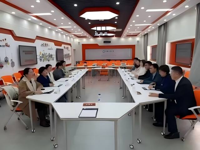 光芒思政|马克思主义学院直属党支部赴吉林工商学院开展结对共建交流活动 光芒思政|马克思主义学院直属党支部赴吉林工商学院开展结对共建交流活动